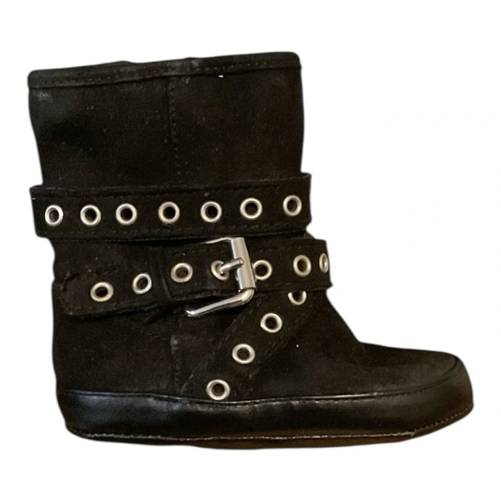 Stuart Weitzman Baby girl moto boots with eyelet buckles, size 3
